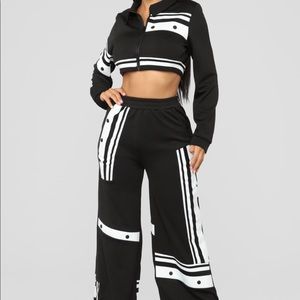 This is last ride pant set (Size Large)